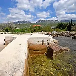 Mari 公寓 *