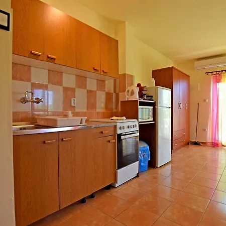 Mari - 30m From The Sea Seline