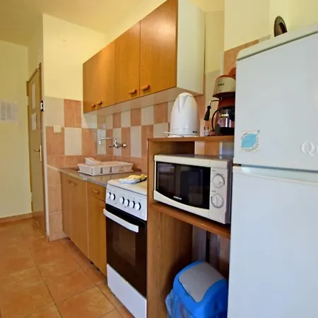 Apartment Mari - 30m From The Sea