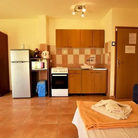 Mari - 30m From The Sea Apartment *