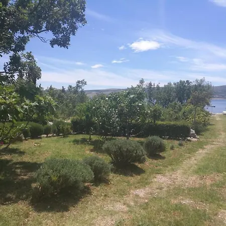 Mari - 30m From The Sea Seline